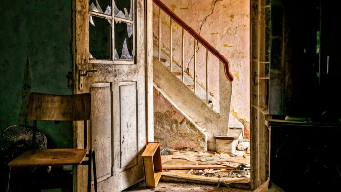 Les erreurs à éviter lors de la rénovation d’une vieille maison Un guide pour éviter les pièges courants